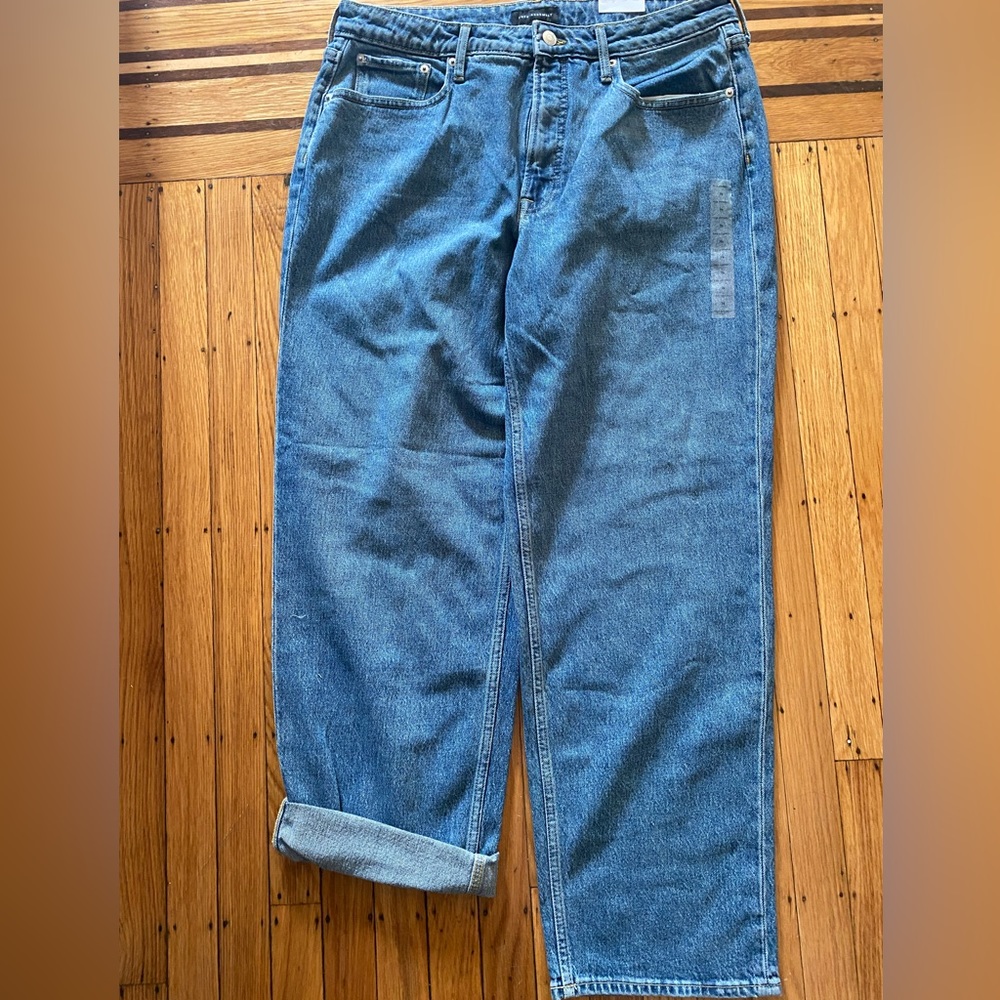 New women's size 13/14 jeans/Capri high wasted